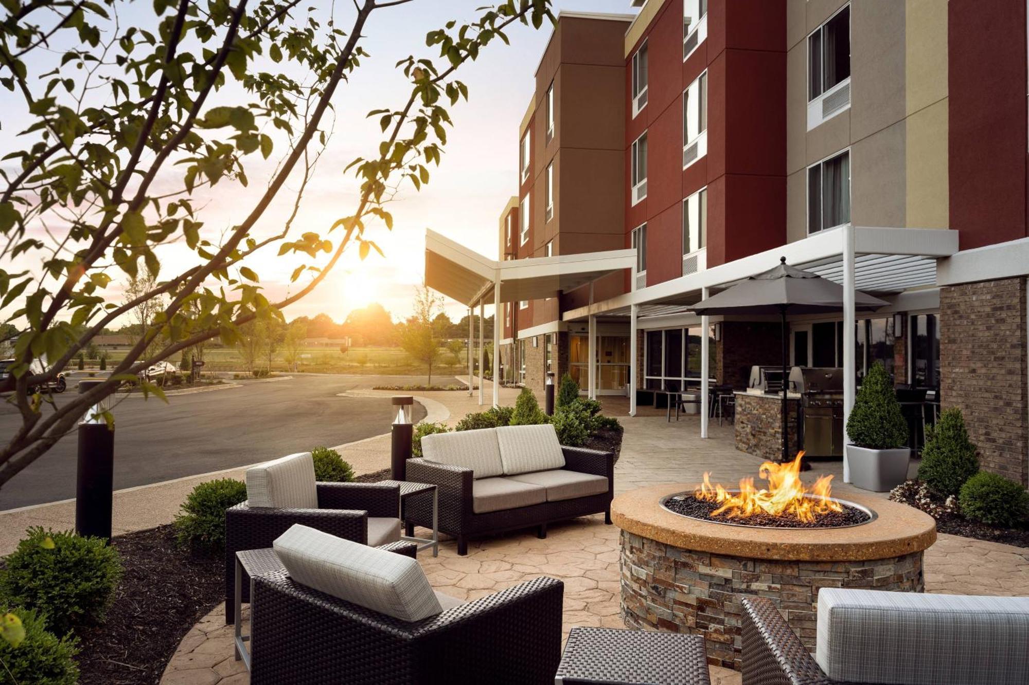 Towneplace Suites By Marriott Memphis Olive Branch Exterior foto